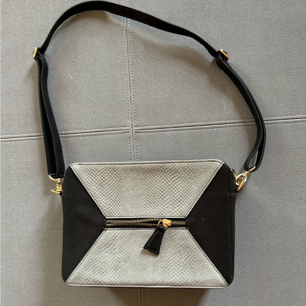 Oliver Leather Black and Gray Women's Crossbody Bag